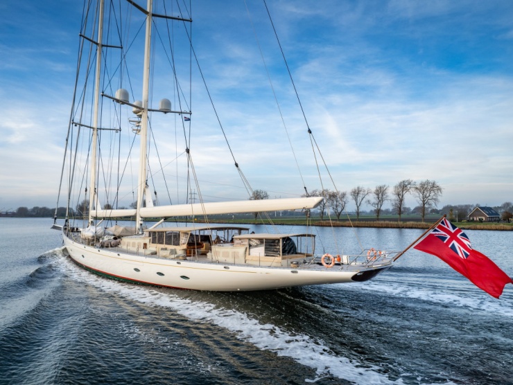 Athos-after-conversion-at-Huisfit-Amsterdam_byGuyFleury