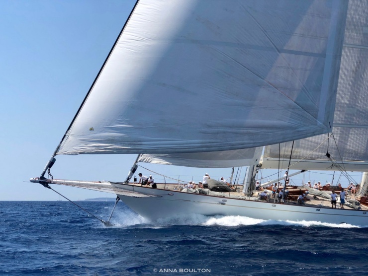 ATHOS-photo-by-Anna-Boulton-annaboultonpaints