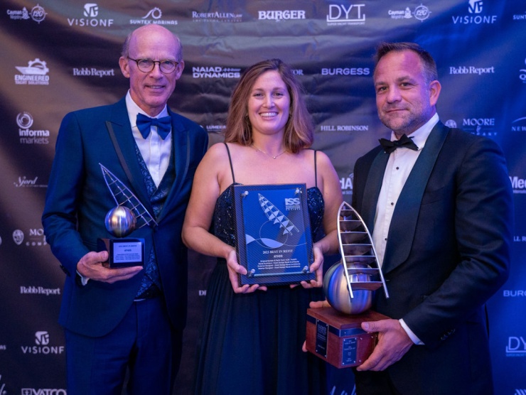 Major awards for athos and sea eagle 2