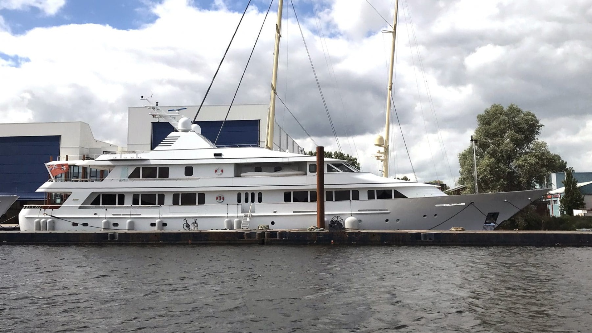 BROADWATER RETURNS FOR MAJOR CONVERSION