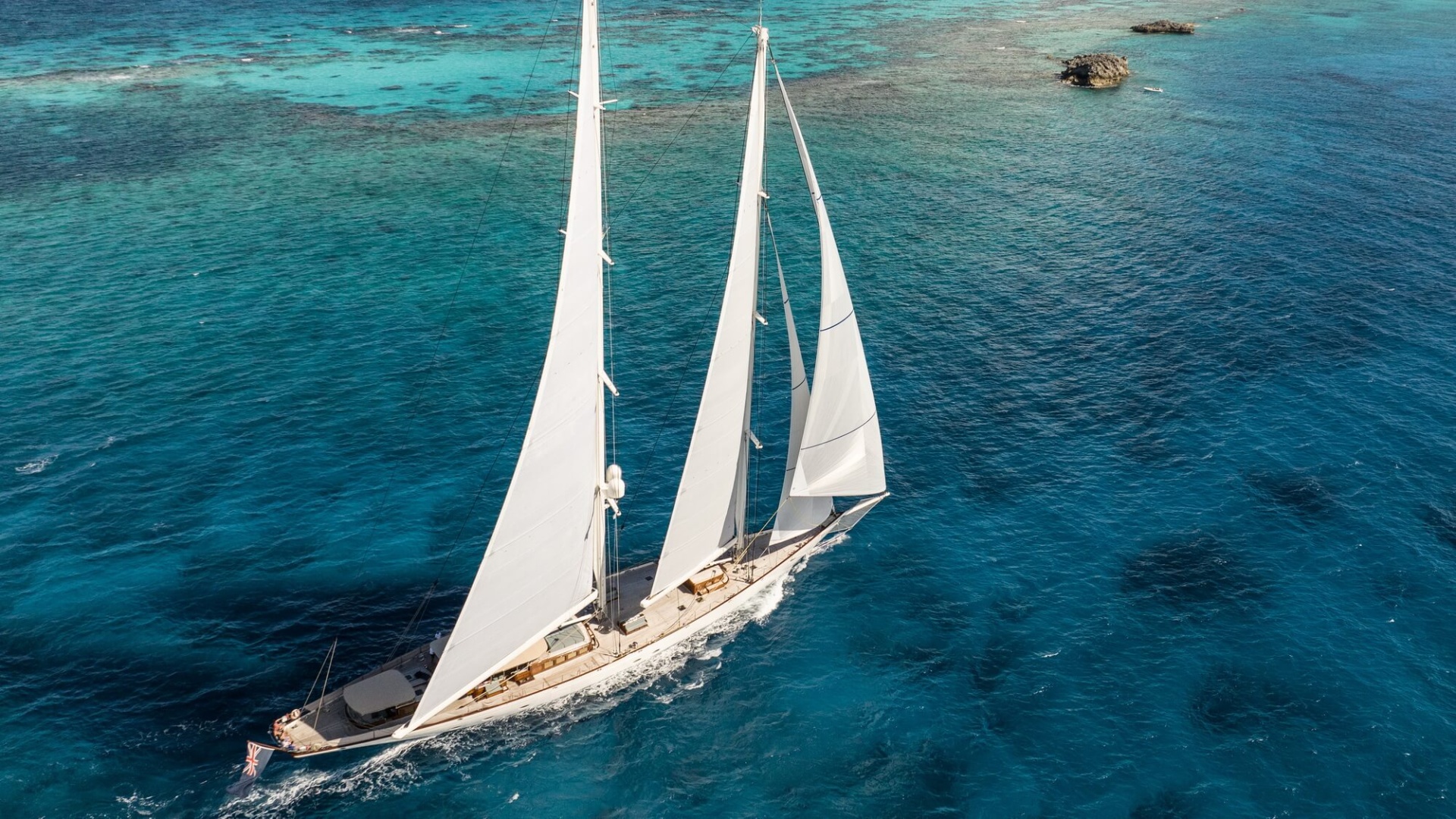 Athos wins prestigious 'best refitted yacht' award